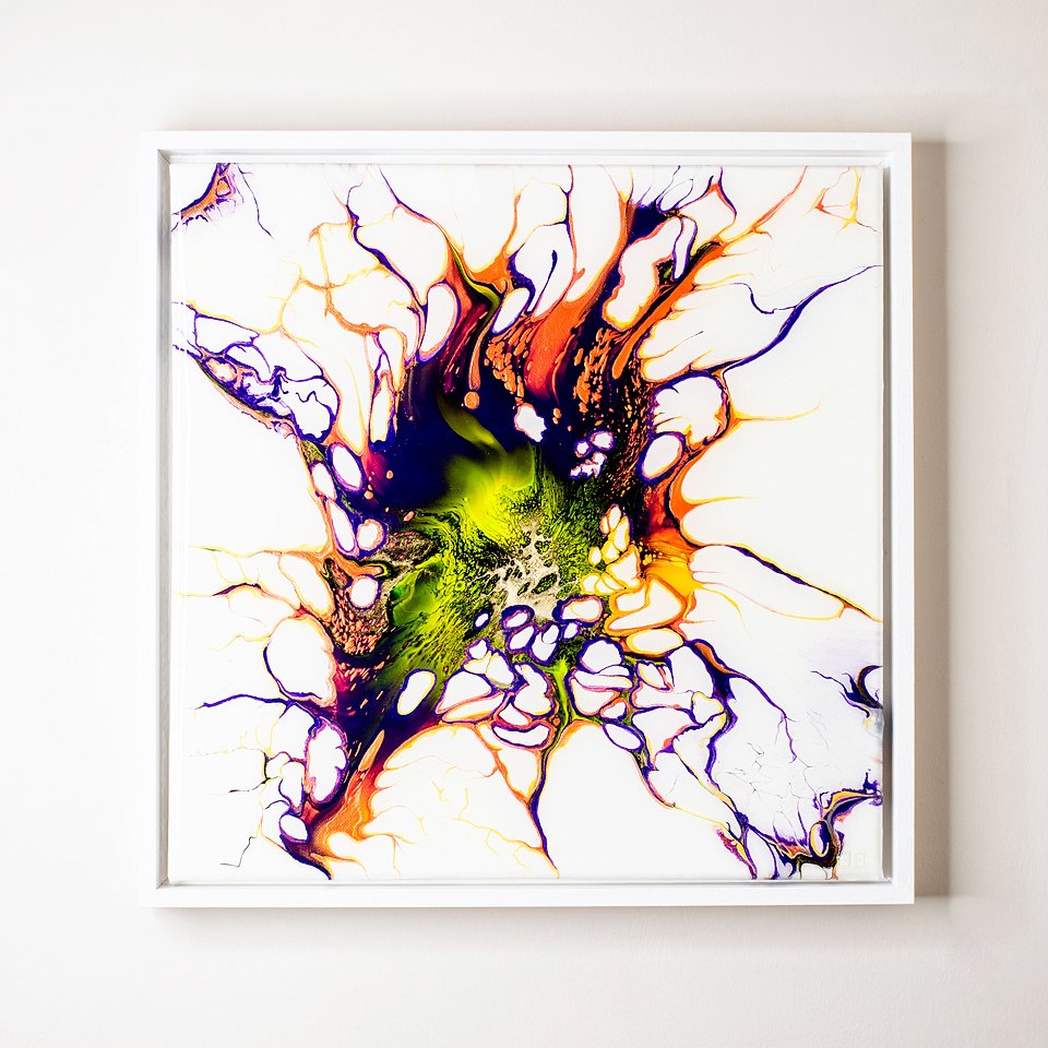 Original painting, UV glow, glow in the dark, glowing painting, RaDiKo.Art, Wall Art, Living Room Wall Art, Abstract painting, Modern art, artist Milton Keynes, fluid art, acrylic pour, Resin artwork, google search
