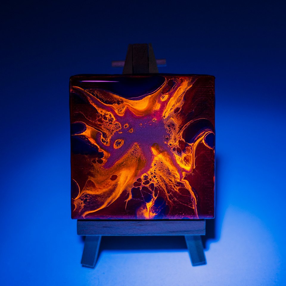 RaDiKo.Art, desktop Art, mini painting, uv glow, artist Milton Keynes, fluid art, acrylic pour, Resin artwork, gift idea, google search, FB Radostina Kostadinova, radiko uk