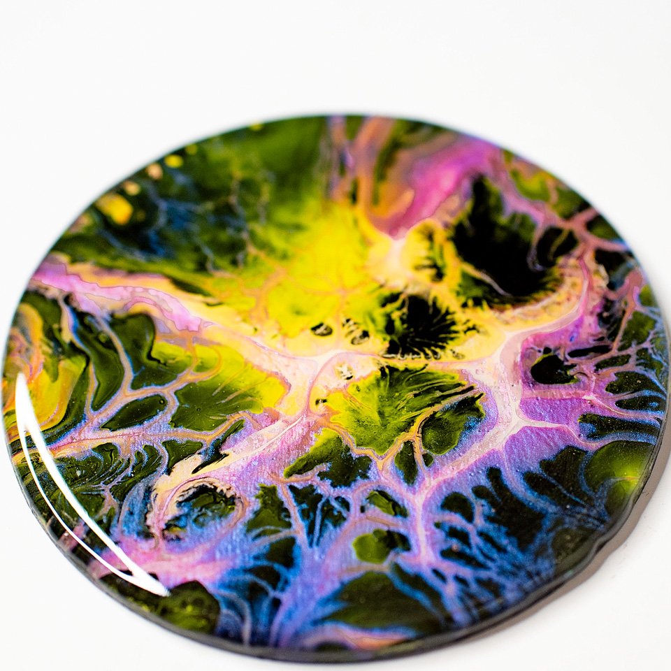 RaDiKo.Art, home Art, coaster, uv glow, artist Milton Keynes, fluid art, acrylic pour, gift idea, google search, Radostina Kostadinova, radiko uk