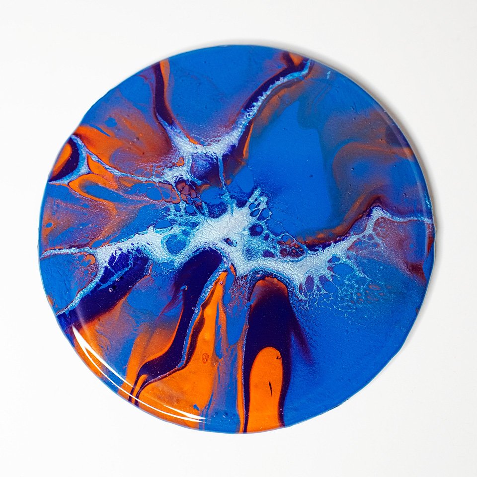 RaDiKo.Art, home Art, coaster, uv glow, artist Milton Keynes, fluid art, acrylic pour, gift idea, google search, Radostina Kostadinova, radiko uk