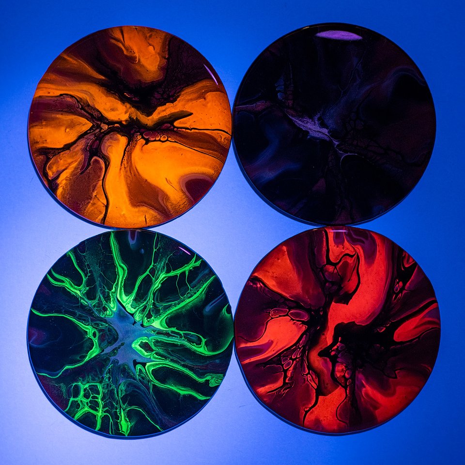 RaDiKo.Art, home Art, coasters set, uv glow, artist Milton Keynes, fluid art, acrylic pour, coaster, gift idea, google search, Radostina Kostadinova, radiko uk