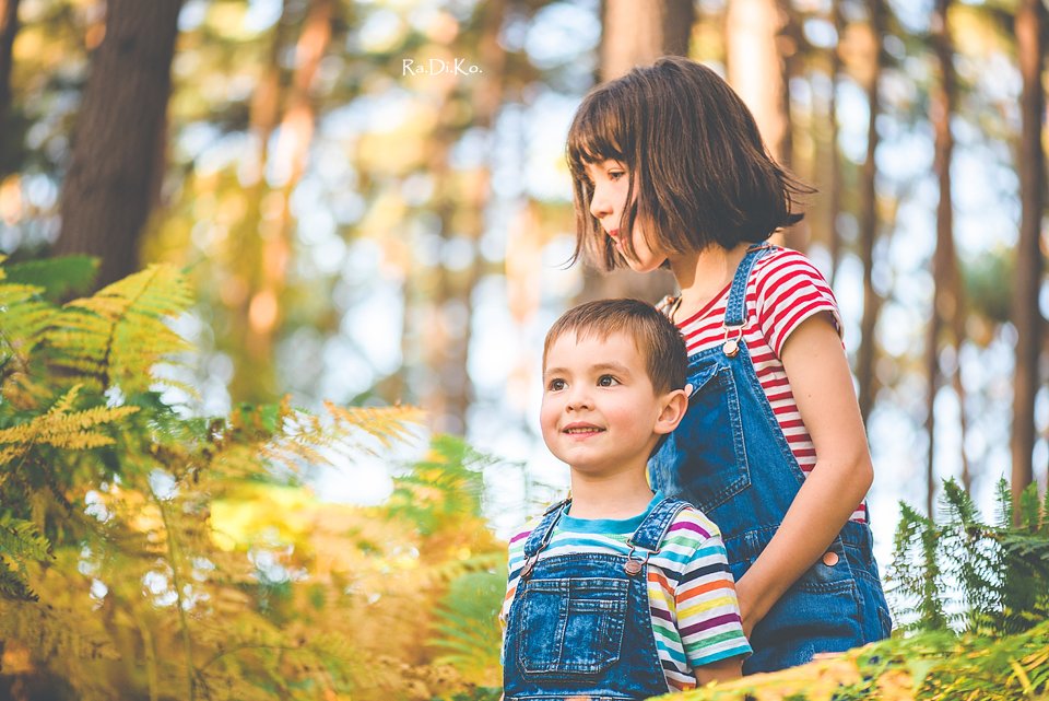 RaDiKo, Radostina Kostadinova, radiko photography, Milton Keynes photographer, family and children photography, photo fun Milton Keynes, child photo, family outdoors fun photo session, moments, autumn photoshoot, fall, autumn colors, google search