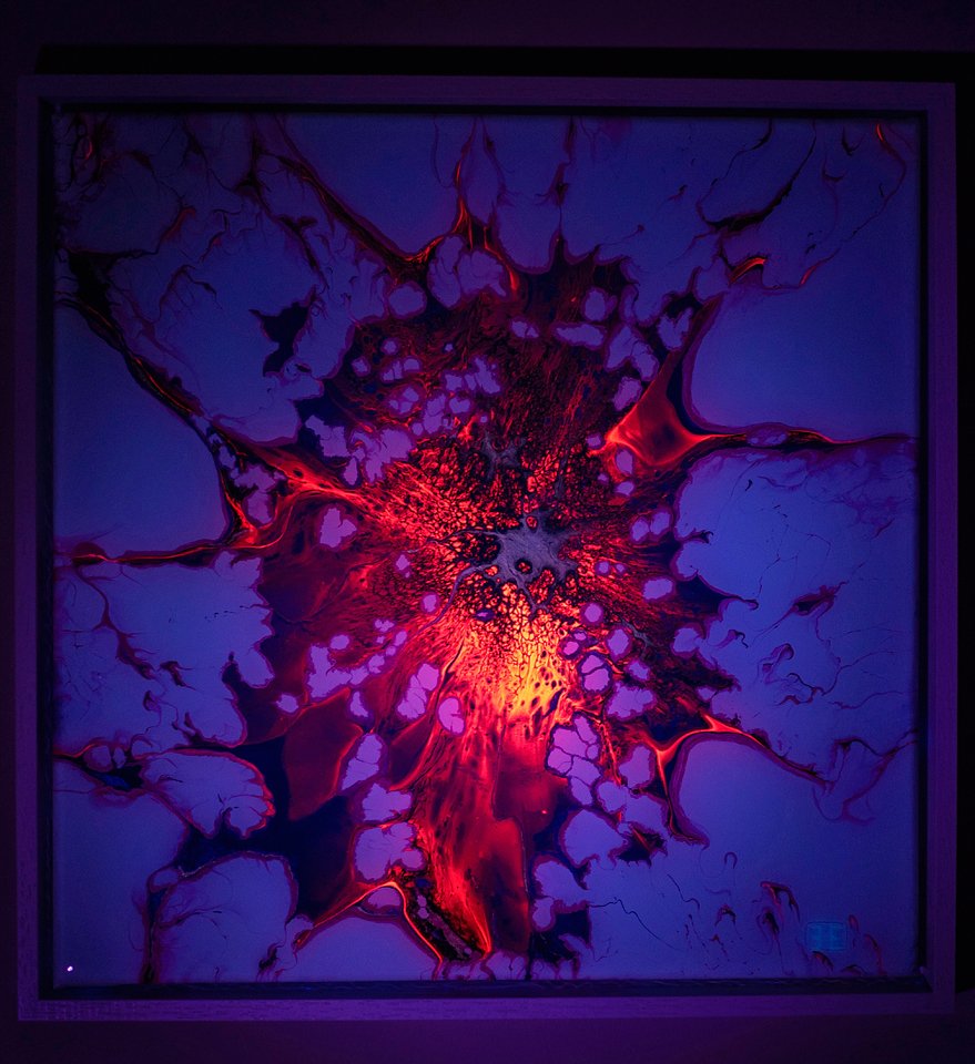 Original painting, UV glow, glow in the dark, glowing painting, RaDiKo.Art, Wall Art, Living Room Wall Art, Abstract painting, Modern art, artist Milton Keynes, fluid art, acrylic pour, Resin artwork, google search
